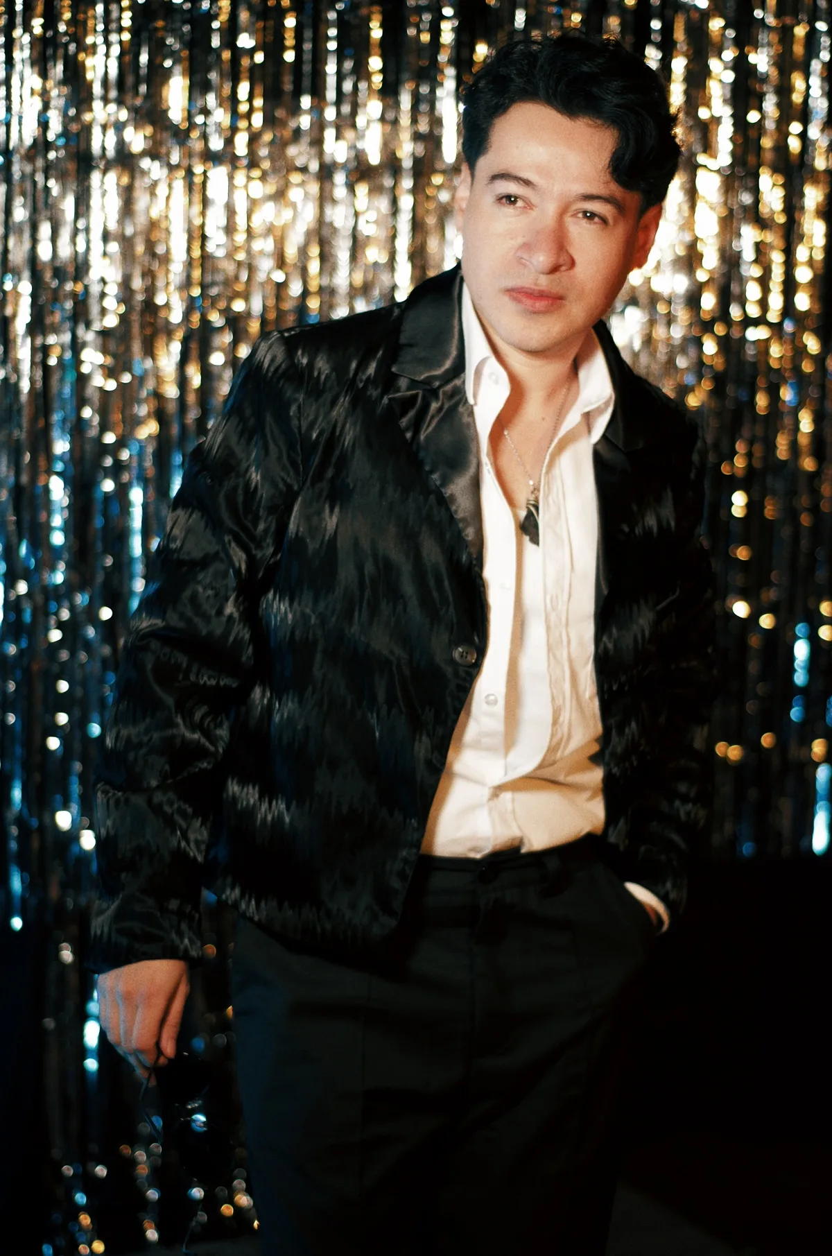 Alejandro Londoño transforma su visión en un lenguaje artístico integral