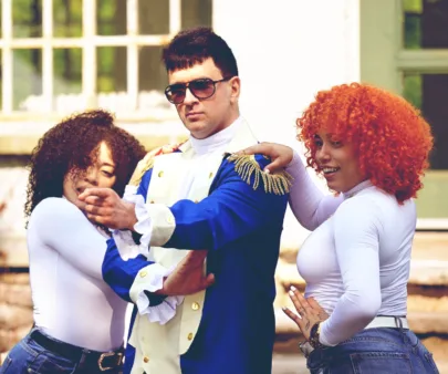 Alexis martínez rompe esquemas con su versión salsa de “rock me amadeus”