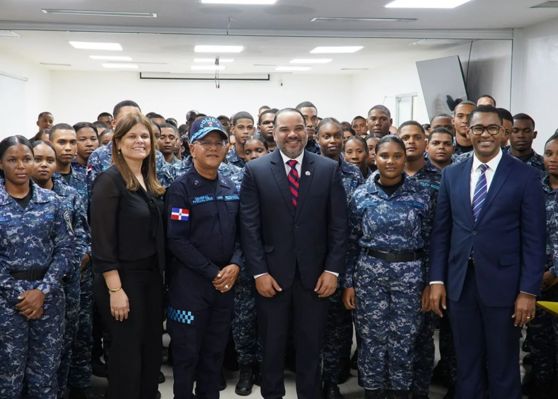 Digesett recibe visita del defensor del pueblo para reforzar seguridad en semana santa