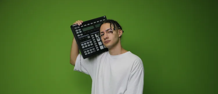 Shaise lanza “niño” desde medellín para el mundo