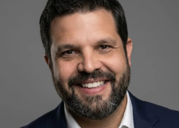 Santo domingo, la ciudad de los carros que flotan