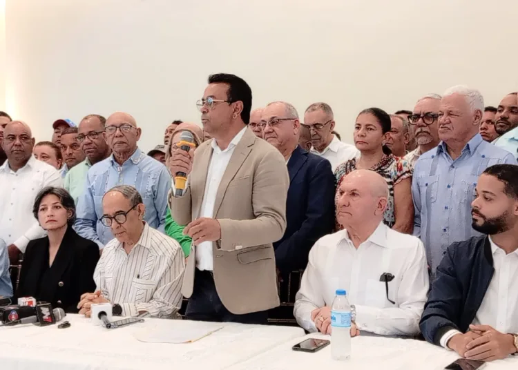 Fuerza del pueblo denuncia retrasos en circunvalación de moca