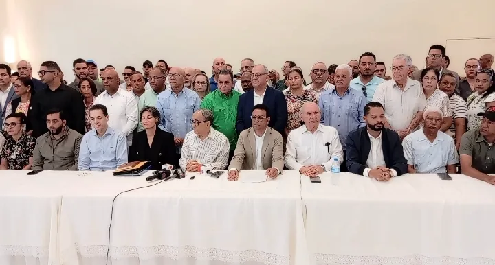 Fuerza del pueblo denuncia retrasos en circunvalación de moca