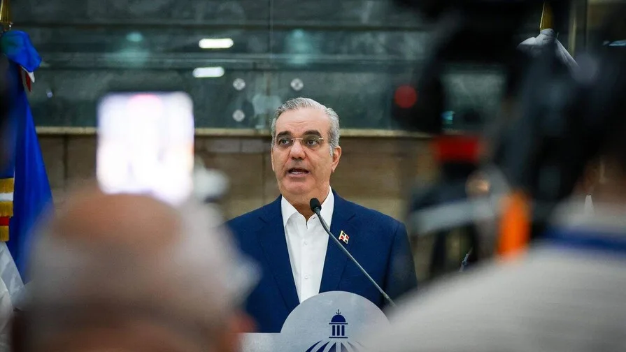 Unidad en la tormenta: el pacto que busca abinader ante un mundo en guerra