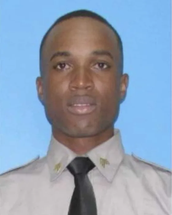 Sargento de la Policía Juan Tomás Charles.