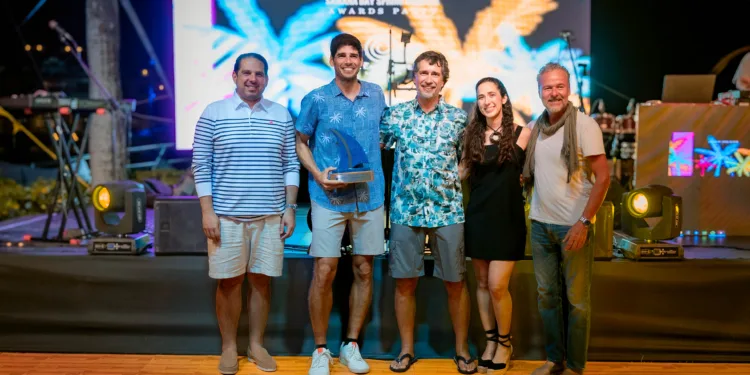 Jorge dargam, raúl aguayo-ganador del 1er lugar ilca 7, eduardo verdeja, ana bancalari y alejandro irigoyen