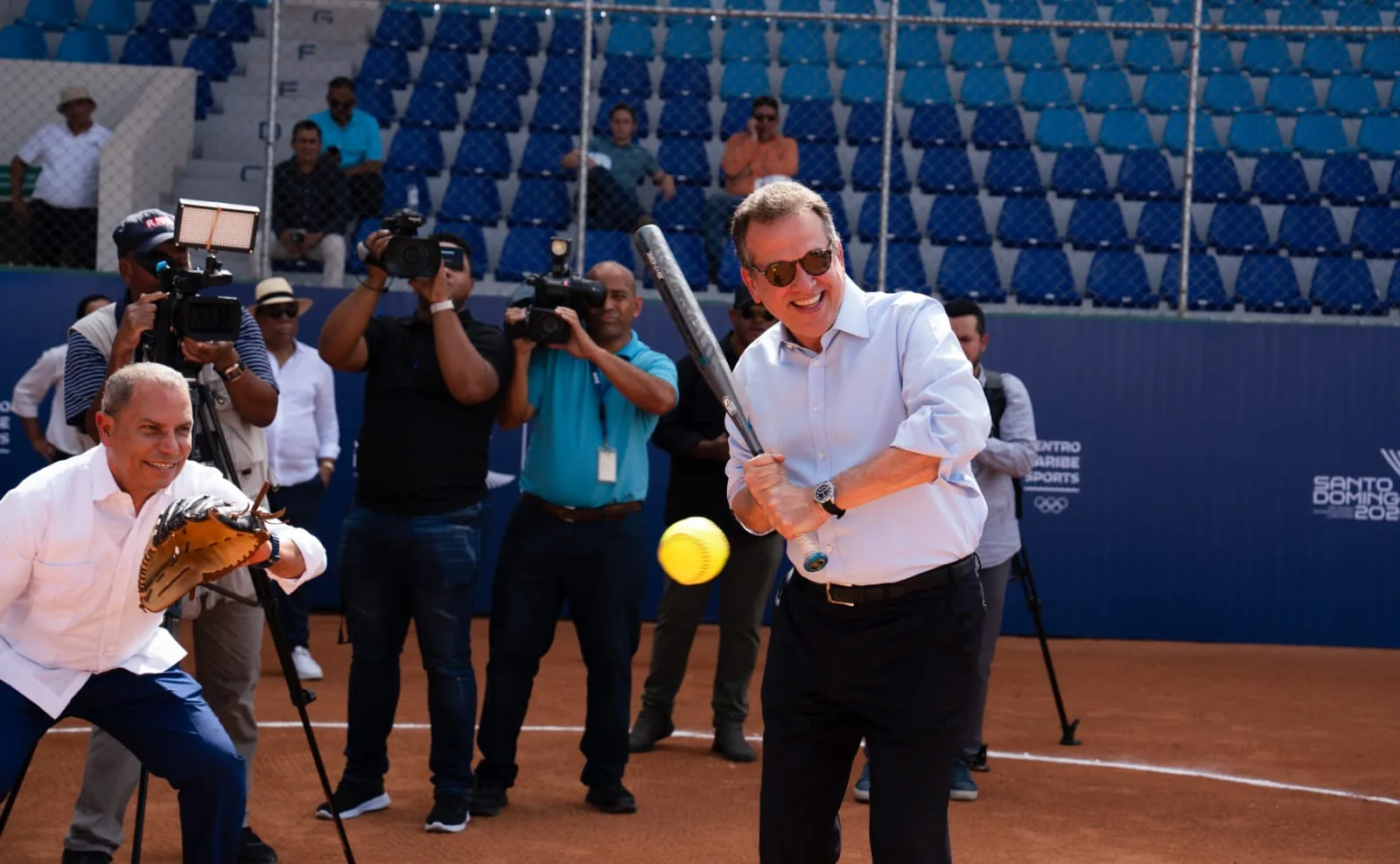Mivhed entrega estadio de softbol del centro olímpico para santo domingo 2026
