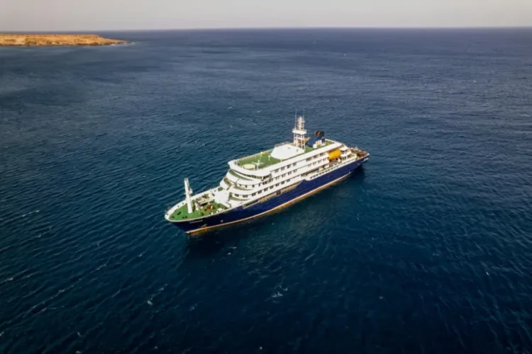 Debate en canarias por llegada de crucero con hantavirus