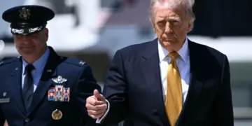 Trump se dirige a china para ver a xi, con irán como telón de fondo