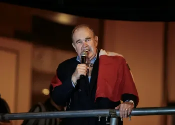 López aliaga exige nuevas elecciones en perú y amenaza con desconocer resultados