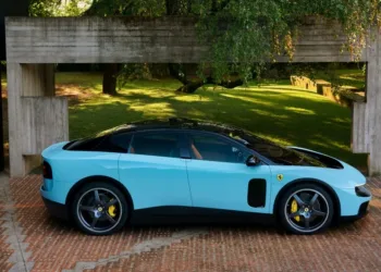 Ferrari presenta el luce, su primer modelo de coche totalmente eléctrico