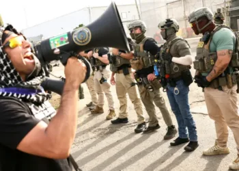 Disturbios frente a un centro de detención de inmigrantes en eeuu