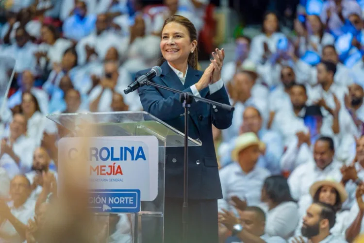 Carolina mejía en santiago