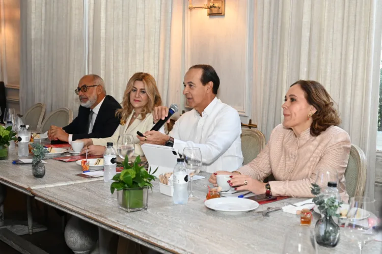 Intec presenta visión institucional y proyectos innovadores ante la prensa