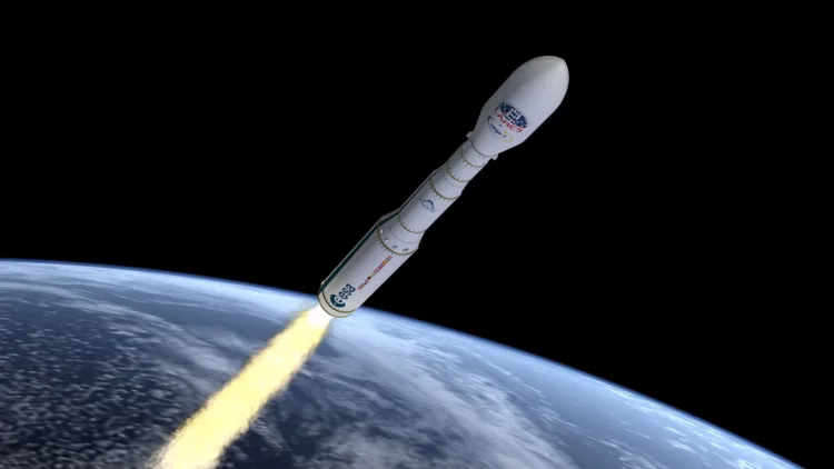 Cohete vega-c despega con la misión smile para estudiar el impacto de las tormentas solares