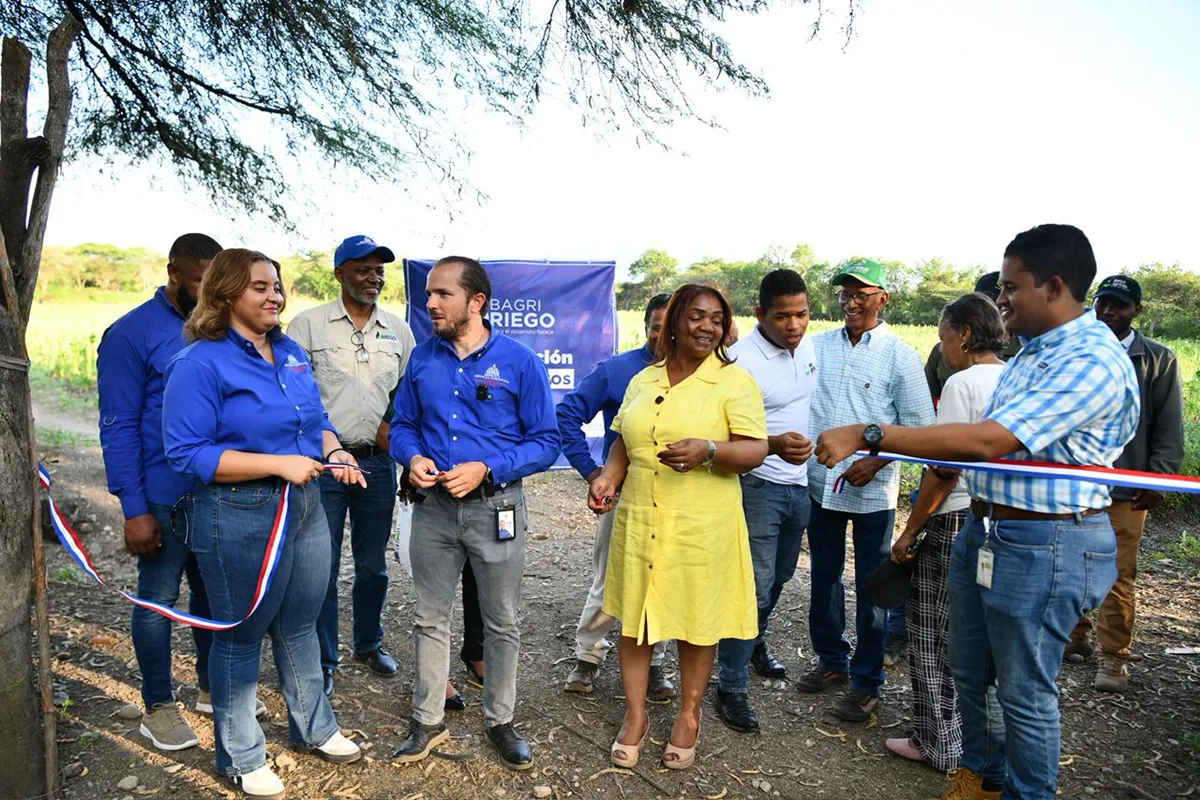 Gobierno impulsa modernización agrícola en san juan con riego por goteo