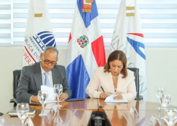Supérate y fejus firman acuerdo para fortalecer acciones en favor de poblaciones vulnerables
