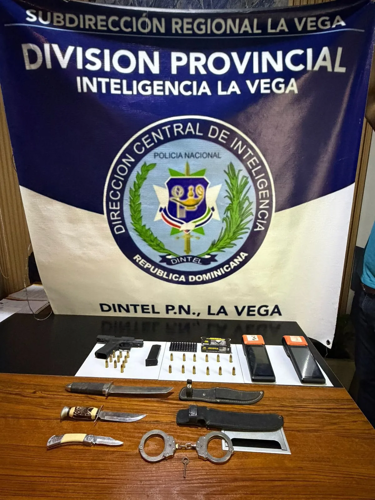 Ocupan arma ilegal, municiones y verifones en operativos en la vega