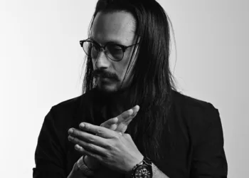Julian Baixo y el arte de construir experiencias sonoras inmersivas Julian baixo precisión técnica y sensibilidad artística en perfecta armonía