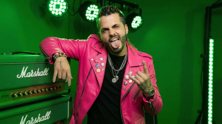 Oskar lares celebra su primer millón de reproducciones en youtube con “¡boom! ”