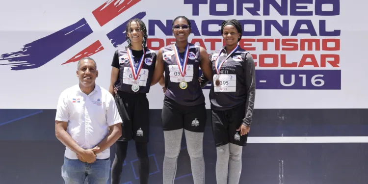 Dajabón domina la zona cibao-norte en el atletismo escolar inefi 2026