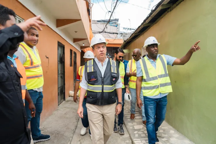 Mivhed inicia intervención de viviendas en el sector 27 de febrero