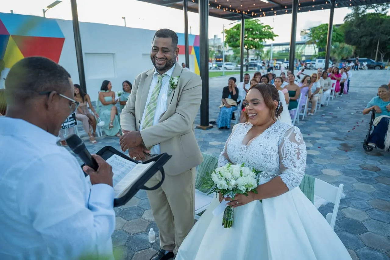 Espacios del malecón se afianzan como escenarios de bodas