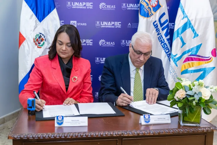 Alianza unapec y fem destaca impacto del liderazgo femenino
