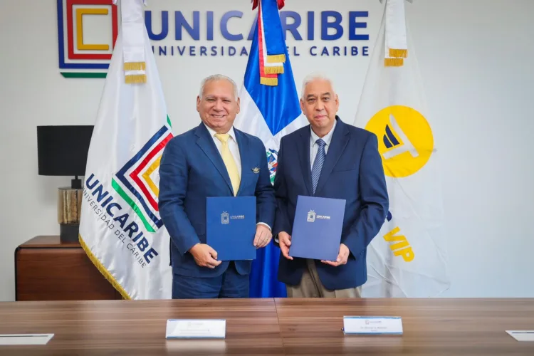 Tripulante vip y unicaribe firman acuerdo de cooperación educativa