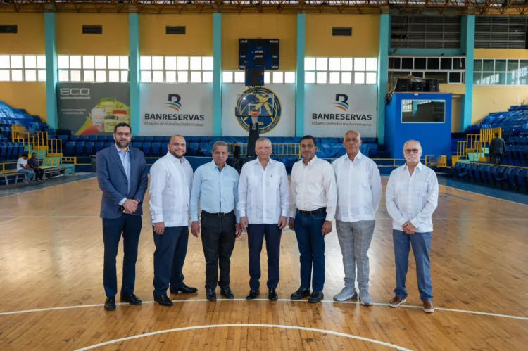 Franklin soriano, césar heredia guerra, leo corporán, leonardo aguilera, vladimir d’oré, josé domínguez y nandy rivas (foto: banreservas)