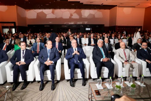 Abinader destaca a rd como destino de inversión líder en congreso de zonas francas