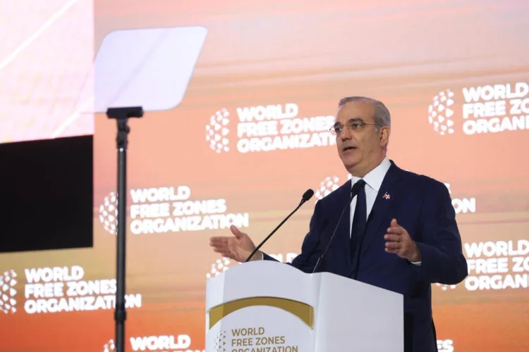 Abinader destaca a rd como destino de inversión líder en congreso de zonas francas