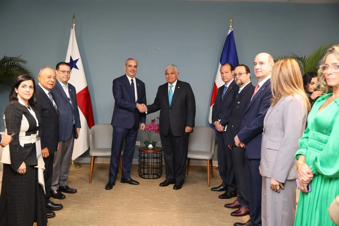 Presidente abinader y josé raúl mulino acuerdan actualizar acuerdo comercial