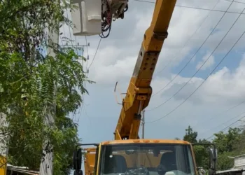 Edeeste ejecuta proyecto de inversión de us$245 mil para mejorar redes y alumbrado en la victoria