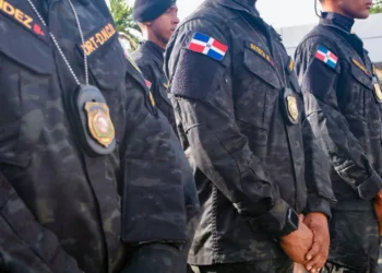 Presidente abinader dispone el ascenso de 634 agentes de la dncd en su 38 aniversario