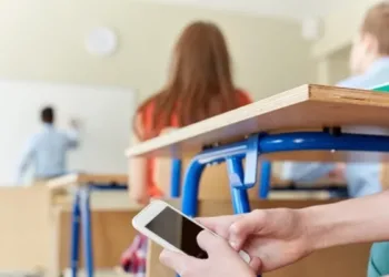 Minerd regula uso de dispositivos móviles en las escuelas