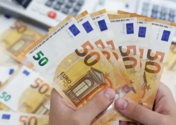 El euro sube hasta los 1. 660 dólares tras los rumores de acuerdo de paz entre eeuu e irán