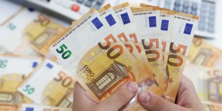 El euro sube hasta los 1. 660 dólares tras los rumores de acuerdo de paz entre eeuu e irán