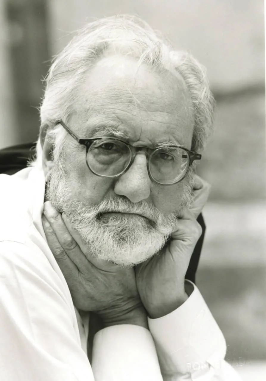 Pondrán en circulación antología del escritor Antonio Pereira Antonio pereira, reconocido narrador y poeta español del siglo xx, será homenajeado en república dominicana con la presentación de la antología "sesenta y cuatro caballos".