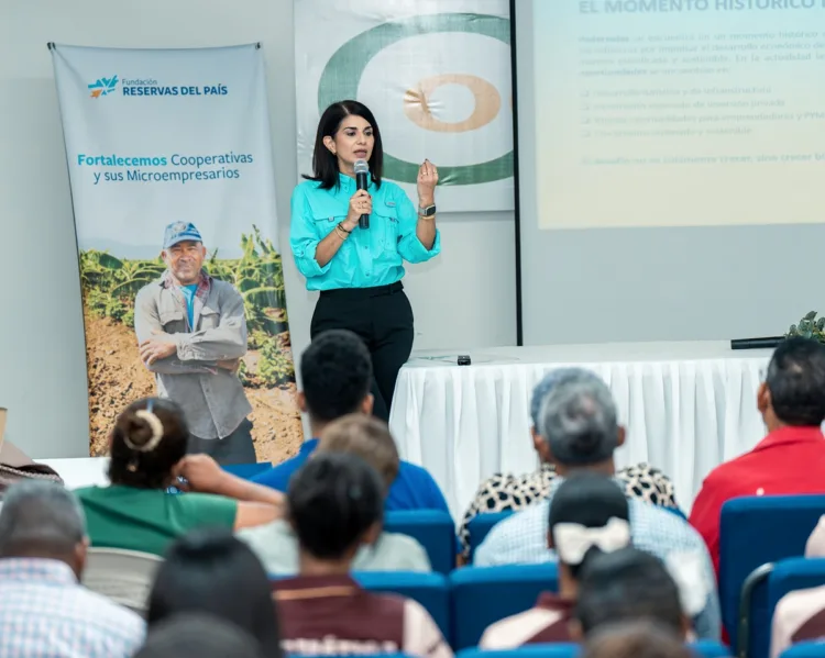 Fundación reservas capacitación en pedernales