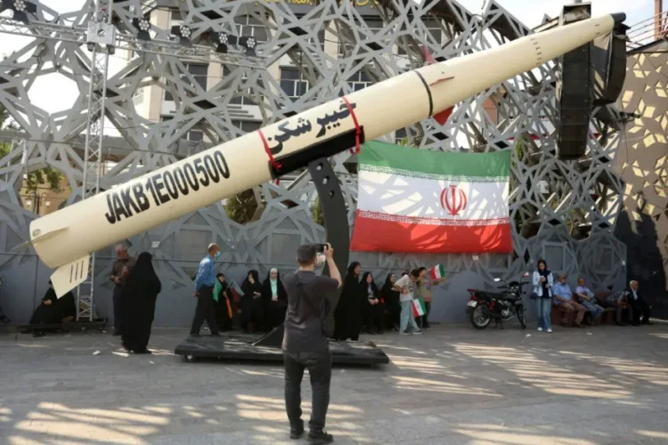 Eeuu derriba dos drones iraníes en el estrecho de ormuz al cumplirse 100 días de conflicto