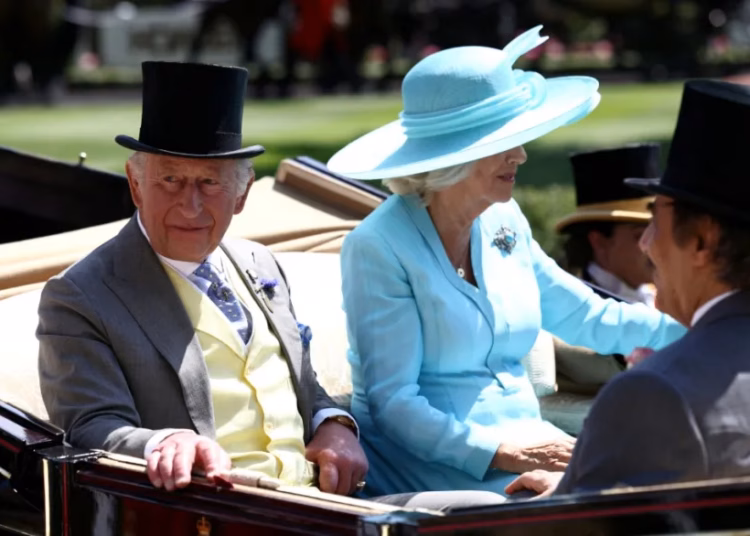 Carlos iii revela pago de impuestos por ingresos privados procedentes de la corona