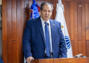 Rd prepara hospital móvil y 40 especialistas para misión humanitaria en venezuela