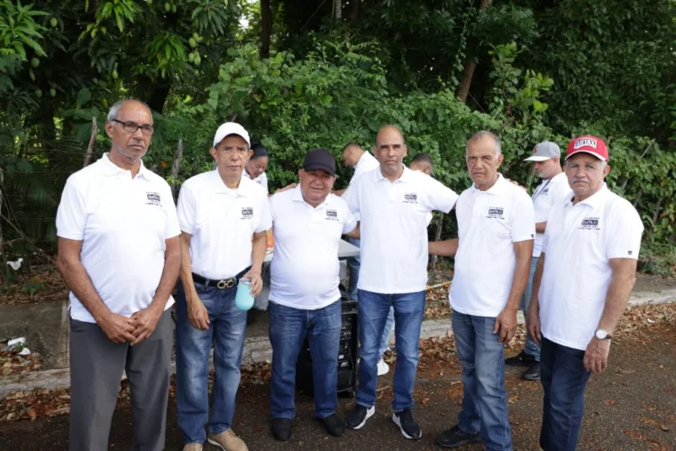 Emitaxi inspecciona más de 450 unidades en santiago para fortalecer la seguridad vial