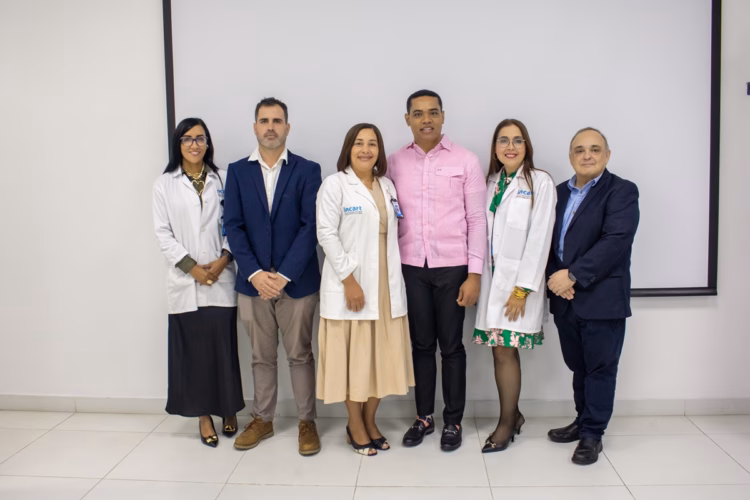 Desde la izquierda ivette rodríguez, pablo bracesco, bianny rodriguez, gaddis corporán, rosangie del castillo y omar alonso núñez