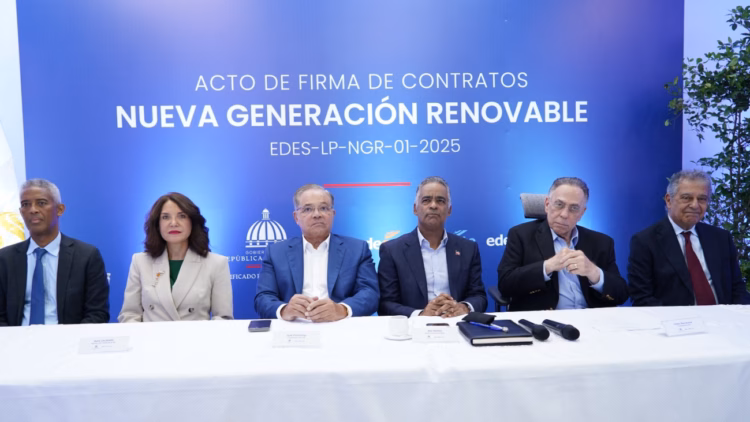 Cued adjudica 325. 69 mw de energía renovable con respaldo en baterías