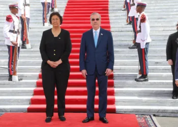 Abinader recibe en el palacio nacional a la presidenta de surinam en visita oficial