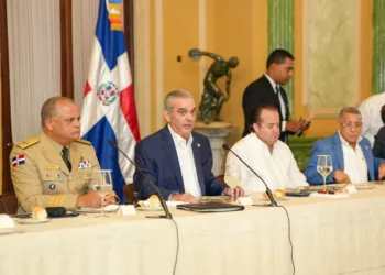 Gobierno ampliará verja fronteriza y construirá mercado binacional