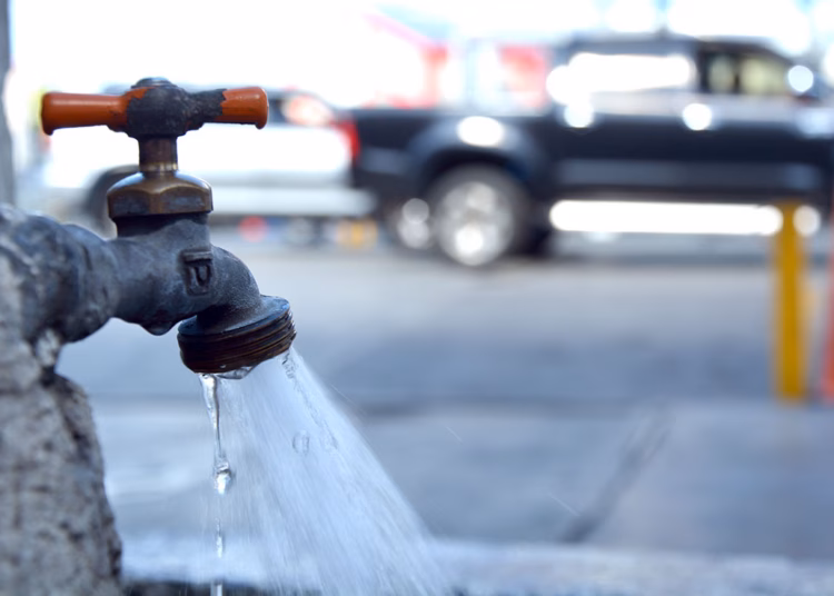 Escasez de agua afecta a sectores de santo domingo oeste