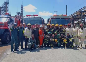 Cuba refina con éxito 20,000 toneladas de crudo nacional por primera vez ante crisis energética